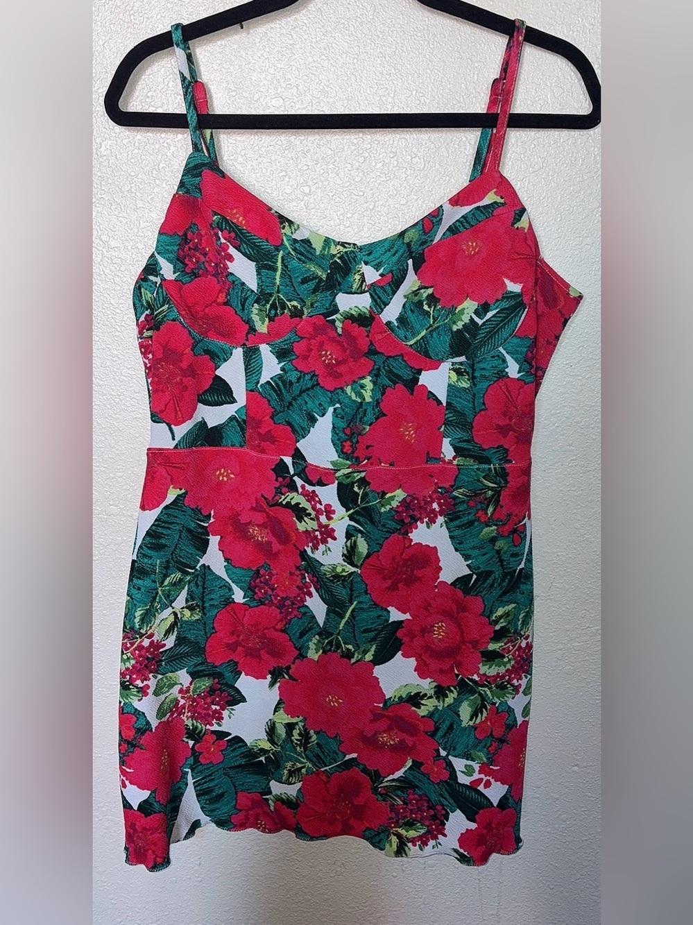 Floral Spaghetti-Strap blouse